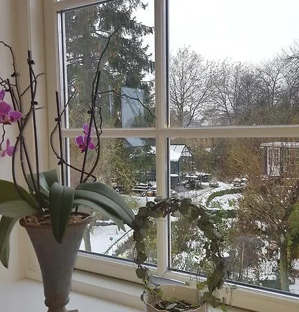 Holmegaard Bed and Breakfast Fensmark